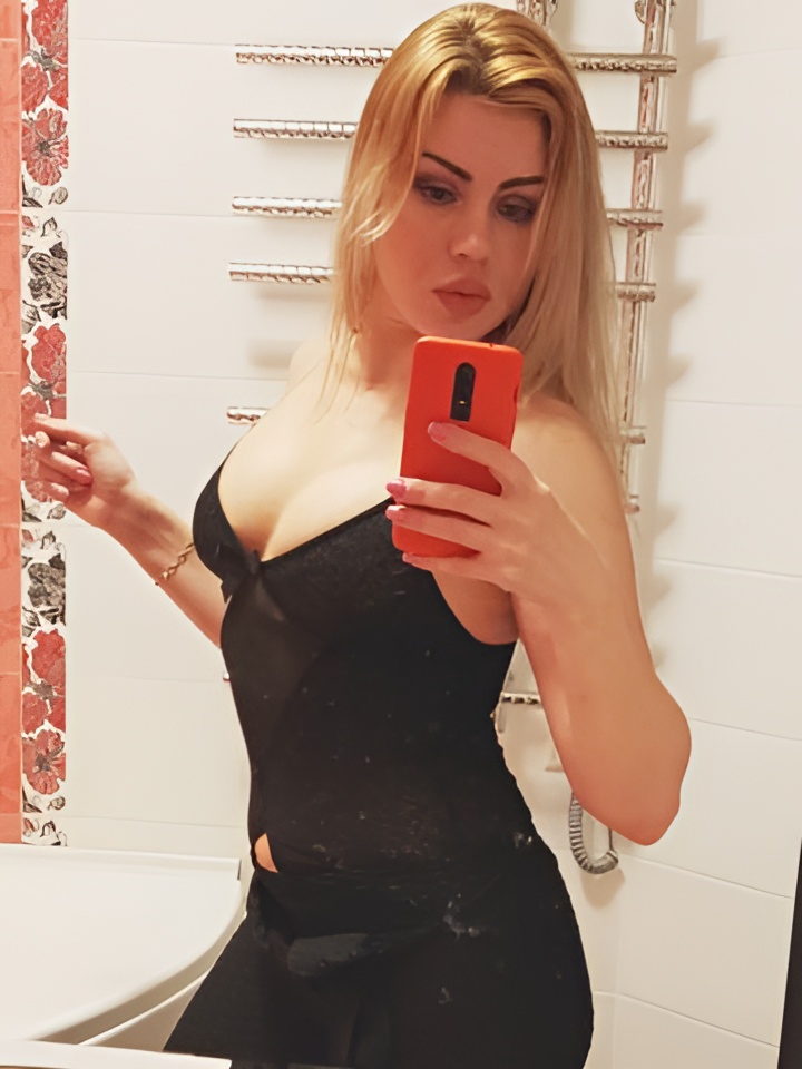 Каролина привлекальеная девушка из Кирово-чепецка цена от 10000 руб