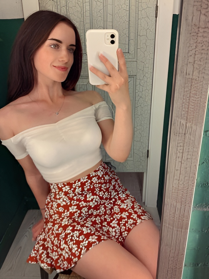 Ядвига привлекальеная девушка из Кирово-чепецка цена от 10000 руб