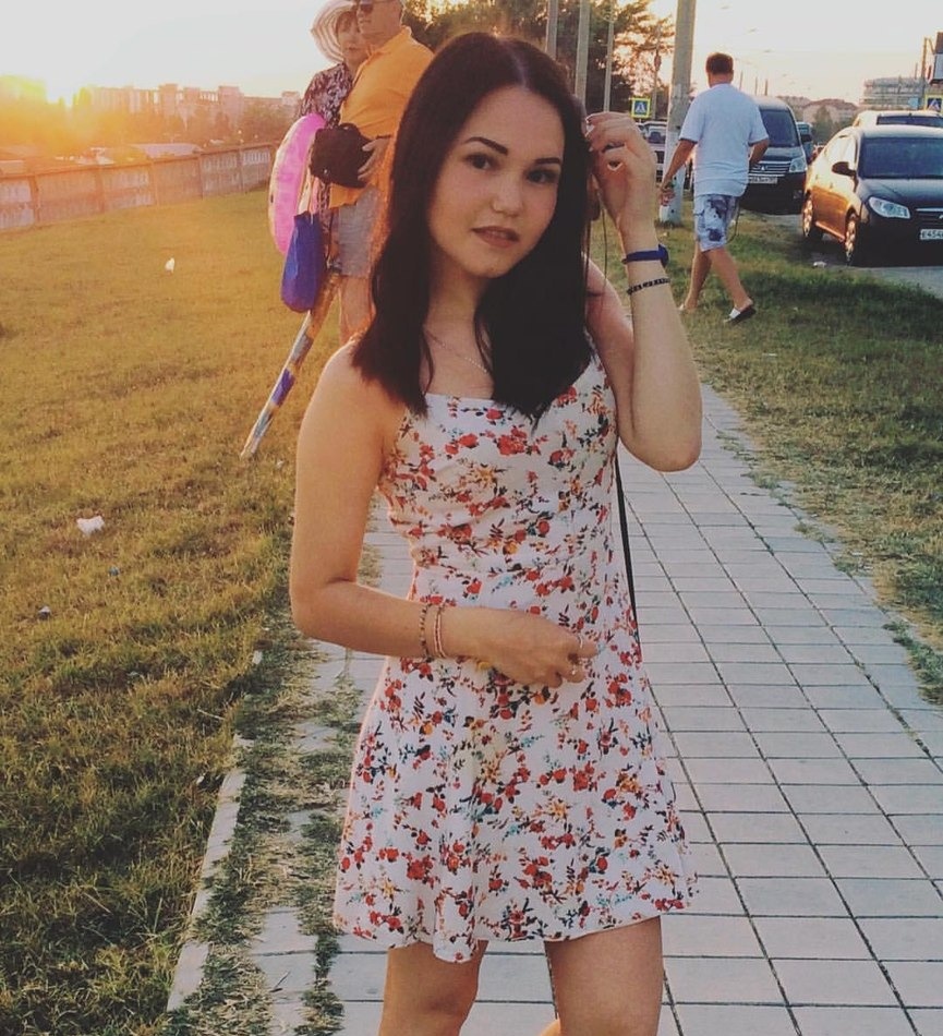 Карина привлекальеная девушка из Кирово-чепецка цена от 4000 руб