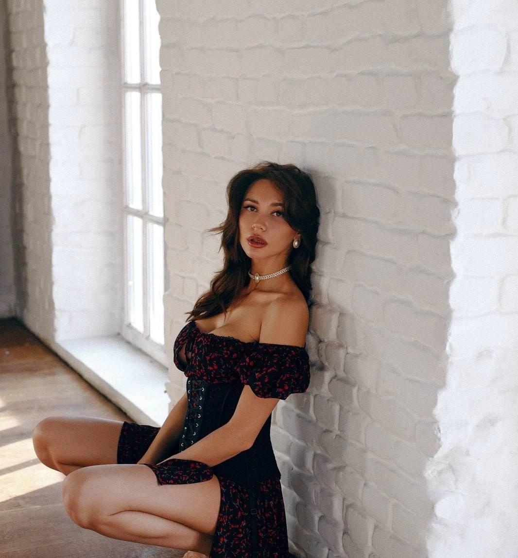 Маргоша привлекальеная девушка из Кирово-чепецка цена от 6000 руб