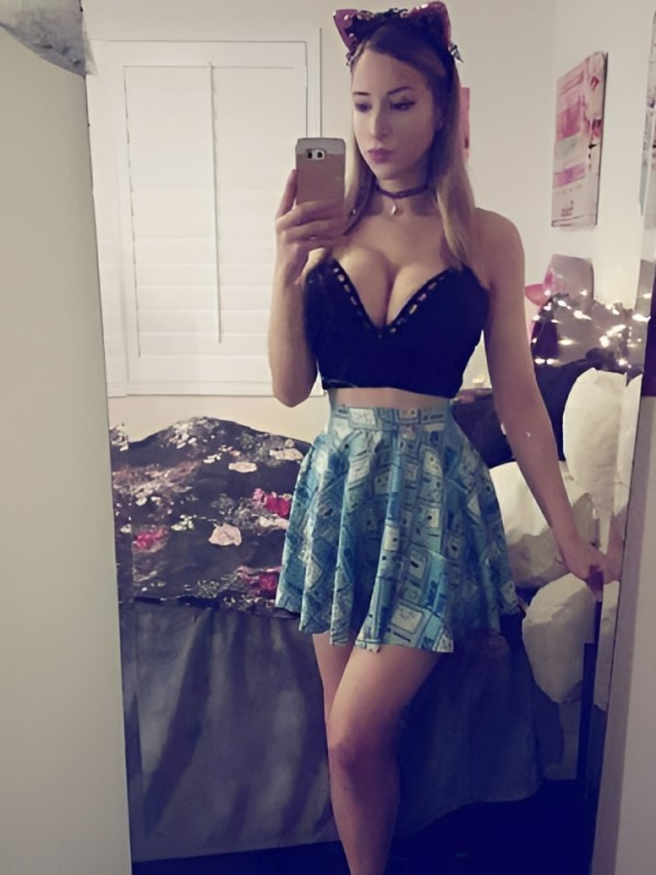 Ася привлекательная девушка из Кирово-чепецка цена от 2500 руб