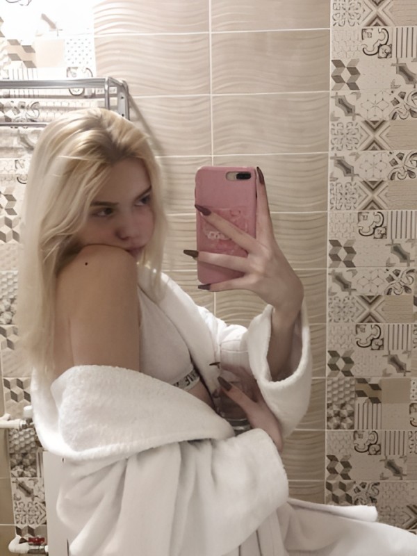 Светлана привлекательная девушка из Кирово-чепецка цена от 5000 руб