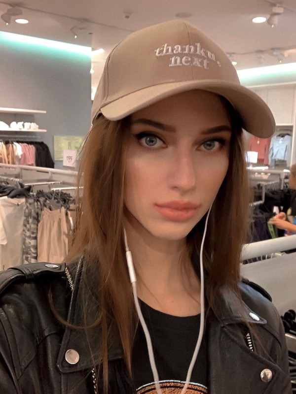 Лада привлекательная девушка из Кирово-чепецка цена от 3000 руб