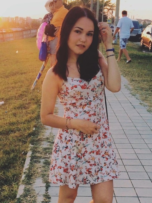 Карина привлекательная девушка из Кирово-чепецка цена от 4000 руб